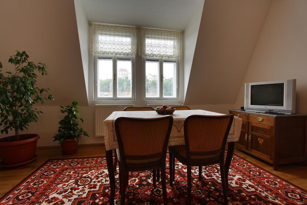 Penzion Jelen Vranov nad Dyjí Habitación foto